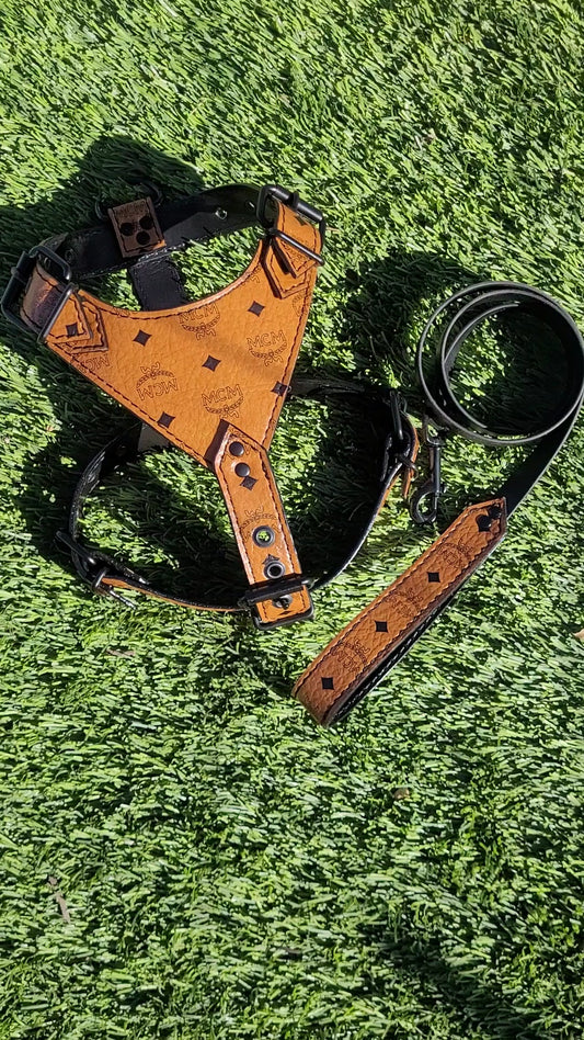 FRENCH BULLDOG HARNESS & LEASH